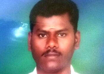 ஆந்திர மாநில சித்தூரில் ரூ.2.5 கோடி செம்மரக்கட்டை கடத்தல்-தி.மு.க. ஒன்றியக்குழு தலைவரின் கணவர் கைது