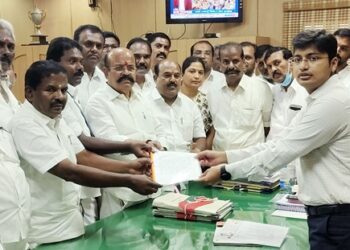 பழைய பேருந்து நிலையத்துக்கு திருப்பூர் குமரன் பெயர் வைக்க வேண்டும்