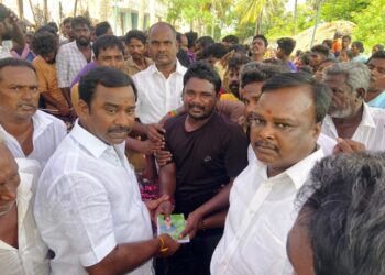 உயிரிழந்தோரின் குடும்பத்திற்கு ஆறுதல்-விழுப்புரம் மாவட்ட கழகம் நிவாரணம்