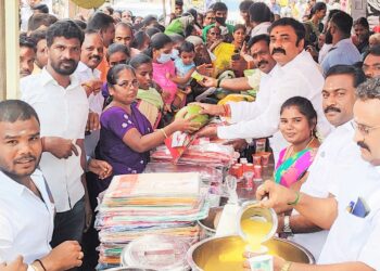 வெளிநாடு பயணம் குறித்து ஸ்டாலின் வெள்ளை அறிக்கை வெளியிடுவாரா?