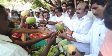 இரட்டை குதிரையில் தி.மு.க. சவாரி – முன்னாள் அமைச்சர் டி.ஜெயக்குமார் தாக்கு