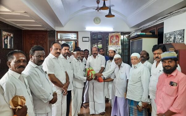 சிறுபான்மையினர் காவலனாக என்றென்றும் கழகம் இருக்கும்