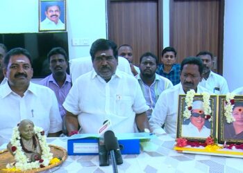 எடப்பாடியாரின் கீழ் ராணுவ கட்டுப்பாடுடன் செயல்பட காத்து கொண்டிருக்கிறோம்