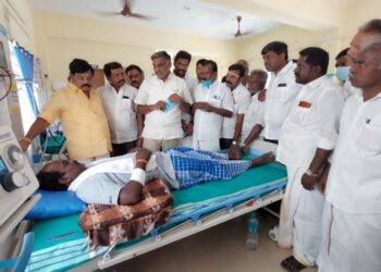 தி.மு.க. குண்டர்கள் தாக்கியதில் கழக தொண்டர்கள் படுகாயம் – முன்னாள் அமைச்சர் கே.சி.வீரமணி கண்டனம்