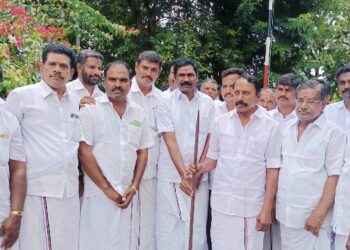 ரூ.2 கோடி மதிப்பில் வளர்ச்சி திட்டப்பணிகள்-முன்னாள் அமைச்சர் கே.ஏ.செங்கோட்டையன் தொடங்கி வைத்தார்