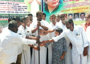 அங்கன்வாடி கட்டிடம், நியாய விலைக்கடை, பேருந்து நிலையம்-எதிர்க்கட்சி கொறடா எஸ்.பிவேலுமணி திறந்து வைத்தார்