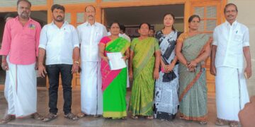 வளர்ச்சி திட்ட பணிகளுக்கு தி.மு.க.வினர் முட்டுக்கட்டை