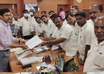 குன்னத்தூர் பேரூராட்சியில் வீட்டுக்குடிநீர் இணைப்பு வழங்க வேண்டும்