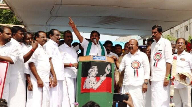 125 எம்.எல்.ஏக்களின் பெயர்களை பேப்பர் இல்லாமல் சொல்ல முடியுமா-ஸ்டாலினுக்கு, எடப்பாடியார் பகிரங்க சவால்