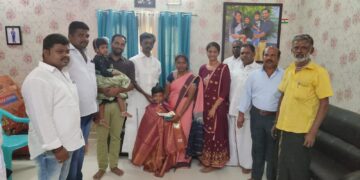 விருதுகள் பெற்று சாதனை படைத்த 4 வயது சிறுவனுக்கு நினைவுப்பரிசு