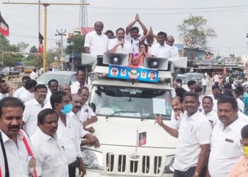 பொதுமக்களை நேரில் சந்திக்க பயந்து காணொலியில் தோன்றுகிறார் ஸ்டாலின்- முன்னாள் அமைச்சர் திண்டுக்கல் சி.சீனிவாசன் கடும் தாக்கு