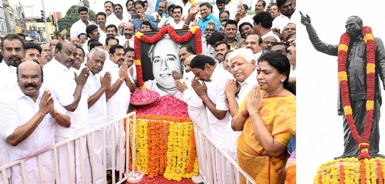 பேரறிஞர் அண்ணா திருவுருவ சிலைக்கு எடப்பாடியார் மலர்தூவி மரியாதை