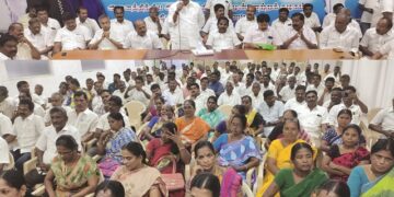 விடியா தி.மு.க அரசுக்கு மக்கள் சரியான பாடம் புகட்டுவார்கள்- பொள்ளாச்சி வி.ஜெயராமன் உறுதி