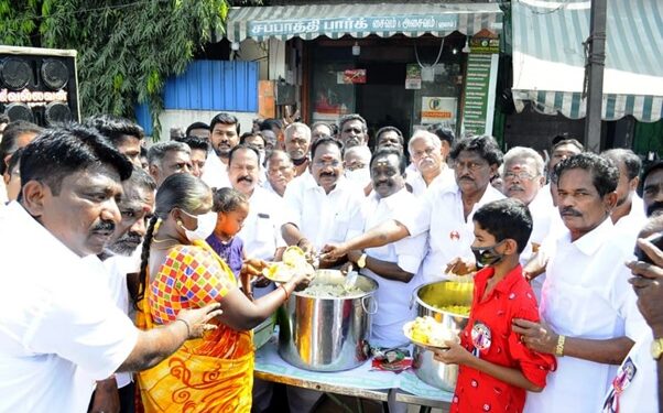 தி.மு.க. அரசு 8 மாதமாக மக்களை ஏமாற்றி விட்டது- முன்னாள் அமைச்சர் செல்லூர் கே.ராஜூ சாடல்