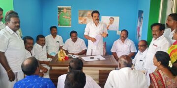 எடப்பாடியார் பங்கேற்கும் பொதுக்கூட்ட ஏற்பாடு -சேலம் புறநகர் மாவட்ட கழக செயலாளர் ஆர்.இளங்கோவன் ஆலோசனை