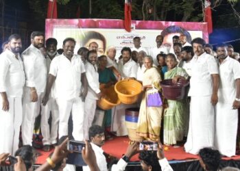 அண்ணா பிறந்த நாளை கொண்டாடும் தகுதி கழகத்திற்கு மட்டுமே உண்டு