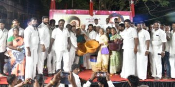 அண்ணா பிறந்த நாளை கொண்டாடும் தகுதி கழகத்திற்கு மட்டுமே உண்டு