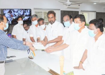 கோவை மாவட்டத்துக்கு கூடுதல் பாதுகாப்பு தேவை – சிறப்பு தேர்தல் அதிகாரியிடம் கழக எம்.எல்.ஏ.க்கள் மனு