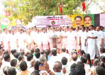 கடலூர் புதிய பேருந்து நிலையத்தை மாற்றினால் போராட்டம் தொடரும் – முன்னாள் அமைச்சர் எம்.சி.சம்பத் எச்சரிக்கை