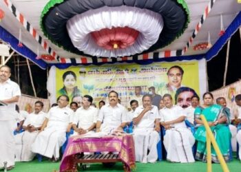 எடப்பாடியார் தலைமையில் மீண்டும் ஆட்சி அமைப்போம்-முன்னாள் அமைச்சர் ஓ.எஸ்.மணியன் பேச்சு