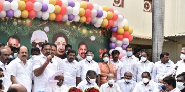 ஜாதி- மதங்களை கடந்து உதவும் இயக்கம் கழகம் – கிறிஸ்துமஸ் விழாவில் எதிர்க்கட்சி தலைவர்  பேச்சு