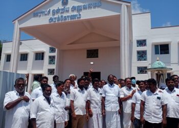 ஸ்டிக்கர் ஒட்டாமல் புதிய திட்டங்களை தி.மு.க. அரசு கொண்டு வர வேண்டும்- எதிர்க்கட்சி துணை கொறடா சு.ரவி பேட்டி