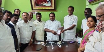 முன்னாள் அமைச்சர் எஸ்.பி.சண்முகநாதன் தலைமையில் தூத்துக்குடி தெற்கு மாவட்ட கழக நிர்வாகிகள் ஆலோசனை