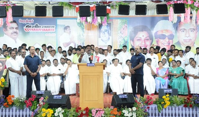 உலகத்தரமான கல்வி கிடைக்கும் வாய்ப்பை தட்டிப்பறித்து முடக்கி விடாதீர்கள்-விடியா அரசுக்கு  எடப்பாடியார் வலியுறுத்தல்