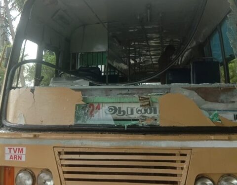 ஆரணி அருகே அரசு பஸ் கண்ணாடி உடைப்பு-போதை ஆசாமி அராஜகம்