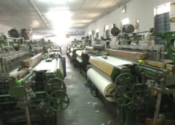 ஜவுளி உற்பத்தியாளர்கள் 2-வது நாளாக ஸ்டிரைக்-திருப்பூர்- கோவையில் 3 லட்சம் தொலாளர்கள் பாதிப்பு