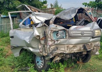 ஆத்தூர் அருகே கார் மீது சொகுசு பேருந்து மோதி பயங்கர விபத்து-ஒரே குடும்பத்தை சேர்ந்த 6 பேர் உடல் நசுங்கி பலி