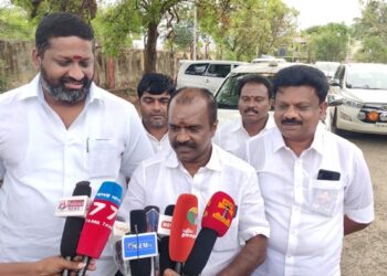 குற்றாலம் பேரூராட்சி தலைவர் தேர்தலை நிறுத்த தி.மு.க. சதி-மாவட்ட கழக செயலாளர்கள் குற்றச்சாட்டு