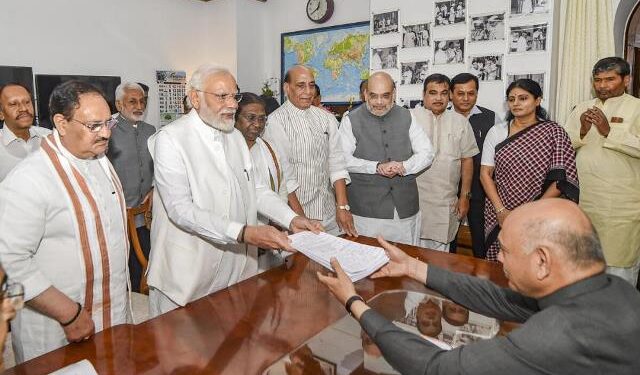 பா.ஜ.க கூட்டணி வேட்பாளர் திரவுபதி முர்மு வேட்புமனு தாக்கல்