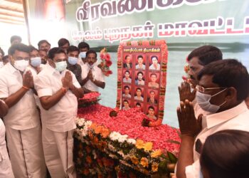 மொழிப்போர் தியாகிகள் படங்களுக்கு ஒருங்கிணைப்பாளர்கள் வீரவணக்கம்