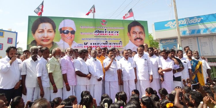 தமிழகத்தை தி.மு.க. சீரழித்து வருகிறது-முன்னாள் அமைச்சர் சி.வி.சண்முகம் குற்றச்சாட்டு