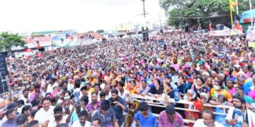 கழகம் நடத்திய ஆர்ப்பாட்டம் வெற்றி மக்கள் வெள்ளத்தால் தமிழகமே குலுங்கியது