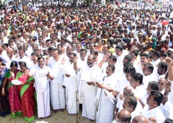 மின் கட்டணத்தை உயர்த்தி மக்களின் வயிற்றில் அடிக்கிறது தி.மு.க. அரசு-சட்டமன்ற எதிர்க்கட்சி துணைத்தலைவர் ஆர்.பி.உதயகுமார் ஆவேசம்