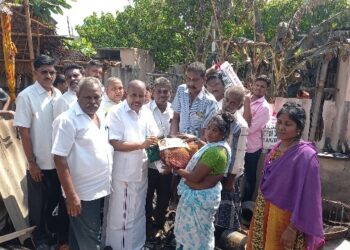 திருவொற்றியூரில் தீ விபத்து 11 குடிசை வீடுகள் எரிந்து நாசம்