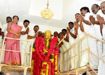 மாமன்னர் மருதுபாண்டியரின் 221-ஆவது நினைவு தினம் – திருஉருவச் சிலைக்கு கழகத்தின் சார்பில் அஞ்சலி