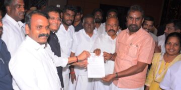 கோவையில் ஏதேனும் ஒரு இடத்தில் ஜவுளி சந்தை அமைக்க வேண்டும்