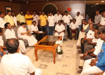 எடப்பாடியாருக்கு பிரம்மாண்ட வரவேற்பு அளிக்க ஏற்பாடு