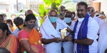 கோவை மாவட்டத்தை தொடர்ந்து புறக்கணிப்பதா? தி.மு.க. அரசுக்கு எதிர்க்கட்சி கொறடா எஸ்.பி. வேலுமணி கண்டனம்