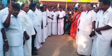 எடப்பாடியார் பொது செயலாளர் ஆக வேண்டும் -திருப்புல்லாணி ஒன்றிய கழக கூட்டத்தில் தீர்மானம் நிறைவேற்றம்