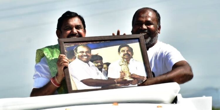 நாம் பெற்ற பிள்ளைக்கு ஸ்டாலின் பெயர் வைக்கிறாரே