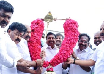 மதுரையில் எடப்பாடியாருக்கு உற்சாக வரவேற்பு