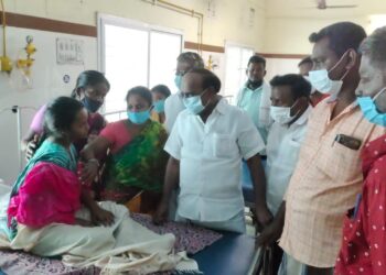 கழக ஊராட்சி தலைவர் குடும்பத்தினர் மீது தி.மு.க.வினர் கொலைவெறி தாக்குதல் – படுகாயமடைந்தவர்களுக்கு, மாவட்ட செயலாளர் நேரில் ஆறுதல்