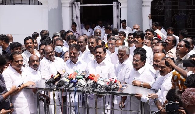 ஆன்லைன் ரம்மி நிறுவனங்களுடன் விடியா தி.மு.க. அரசு கைகோர்ப்பு-எதிர்க்கட்சி தலைவர் எடப்பாடி கே.பழனிசாமி குற்றச்சாட்டு