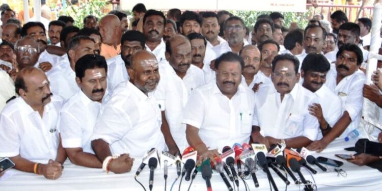 தி.மு.க ஆட்சி விரைவில் விரட்டியடிக்கப்படும் எடப்பாடியார் ஆட்சி மீண்டும் அமையும்-கழக பொருளாளர் திண்டுக்கல் சி.சீனிவாசன் உறுதி