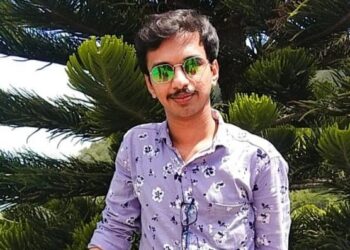 சேலத்தில் பஸ் சக்கரத்தில் சிக்கி கல்லூரி மாணவர் பலி