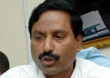 புதுச்சேரி முதலமைச்சரை தரம் தாழ்ந்து விமர்சிப்பதா?